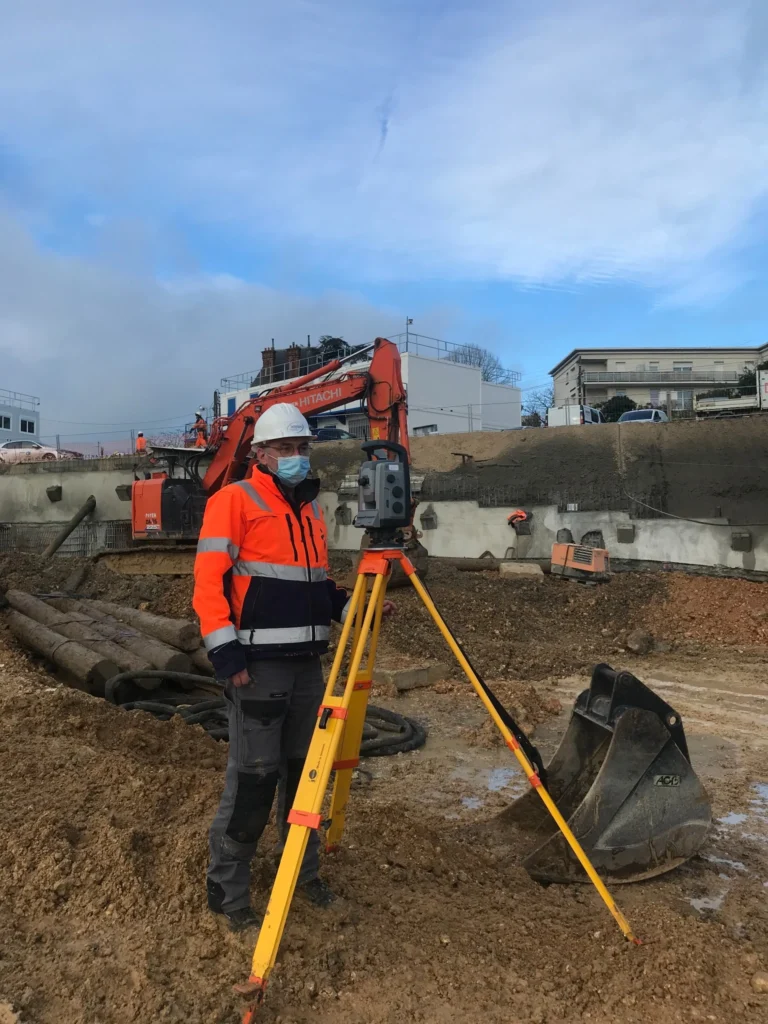 ancien géomètre reconversion conseiller immobilier Salles