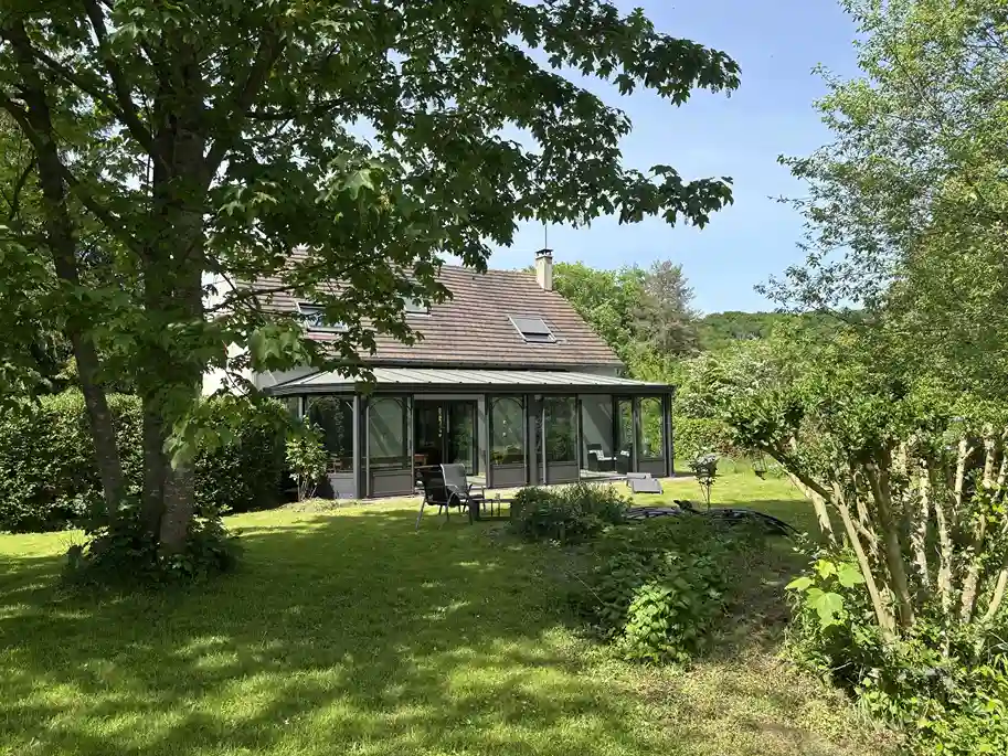Maison avec jardin à Salles (Gironde), illustration du marché immobilier local et de la vente sans agence